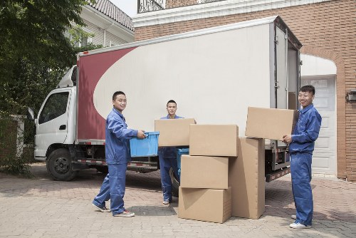 Removal van in Wandsworth ready for a local home move