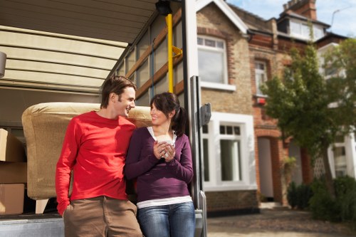 Truck transport support for flats and houses in Wandsworth